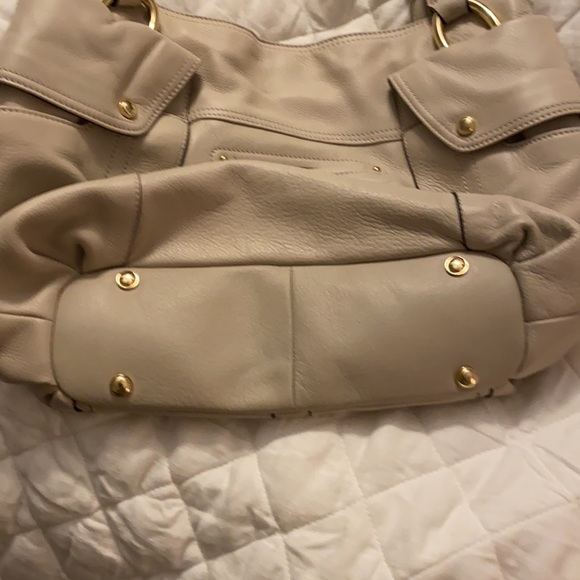 B. Makowsky Leather Handbag - Picture 3 of 12